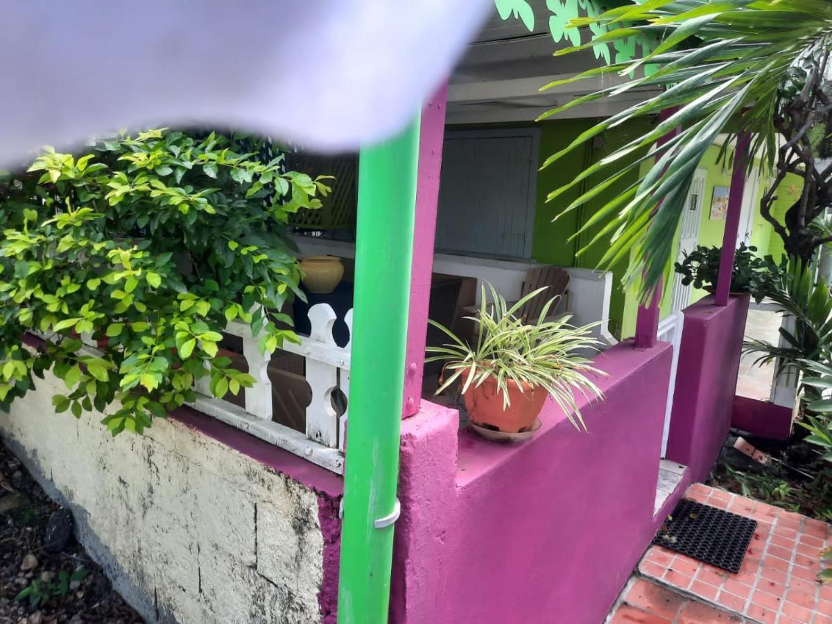 Le Jardin De Massieux Apartman Bouillante Kültér fotó